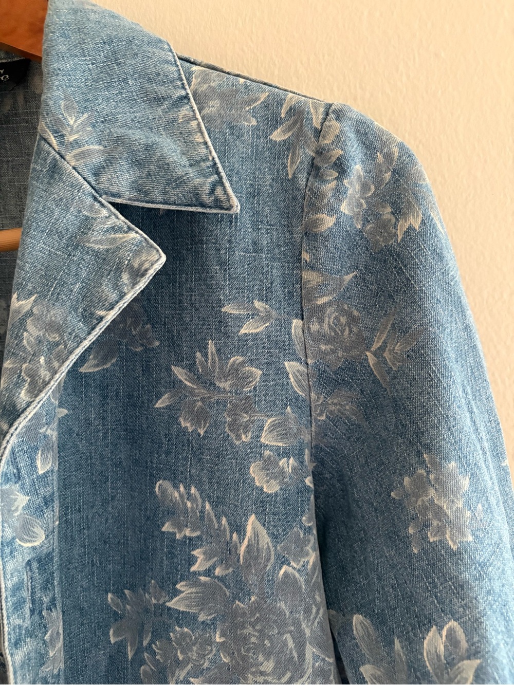 Denim&Co Light Blue Floral Print Jean Jacket